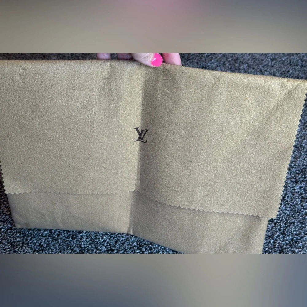 Louis Vuitton dust bag